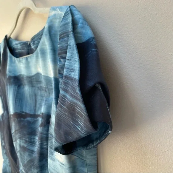 Carolina Herrera Blue Brush Stroke Abstract Sheath Dress MSRP $2,290 Size 8 - Picture 6 of 10